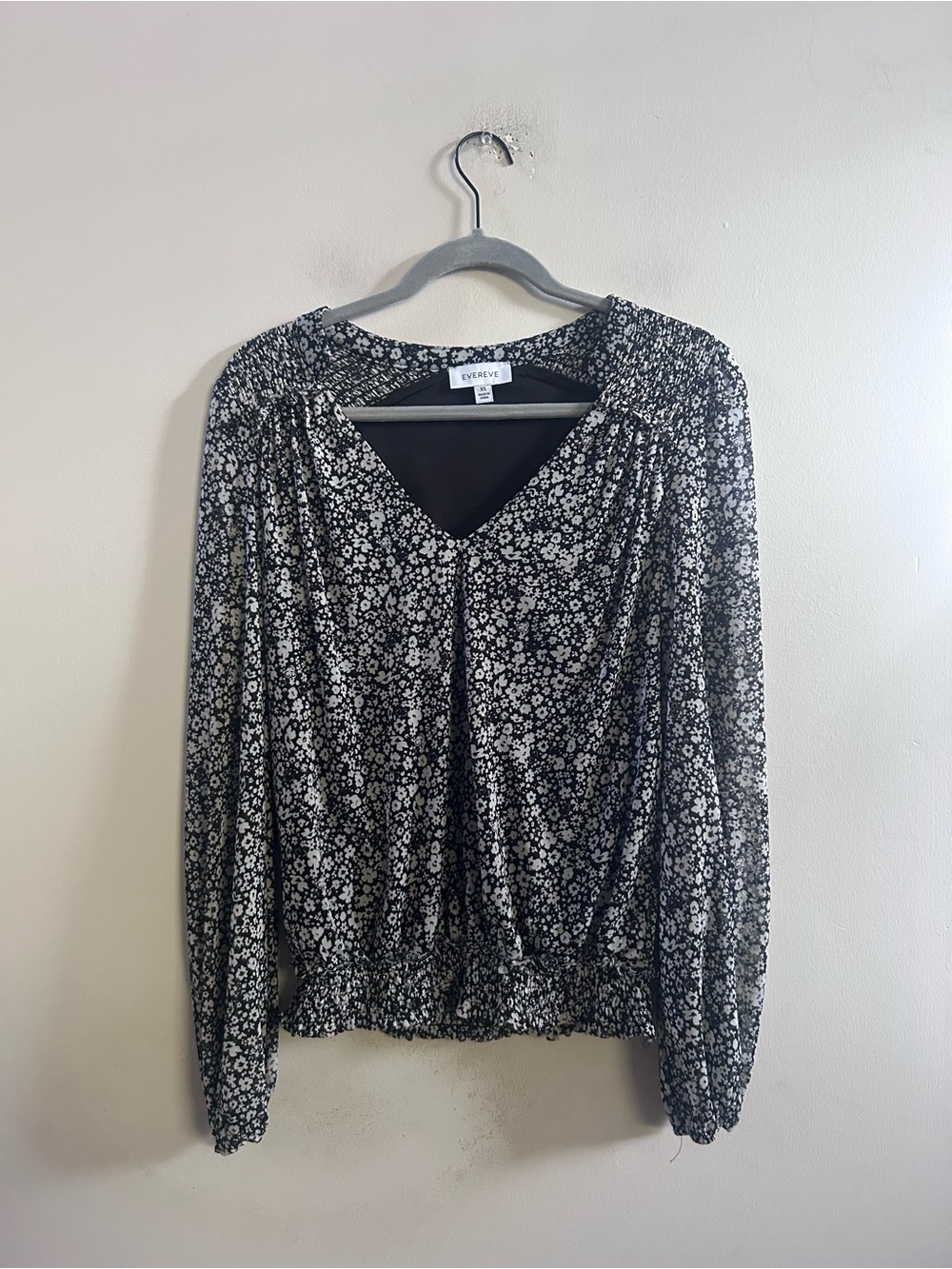 Evereve floral blouse small